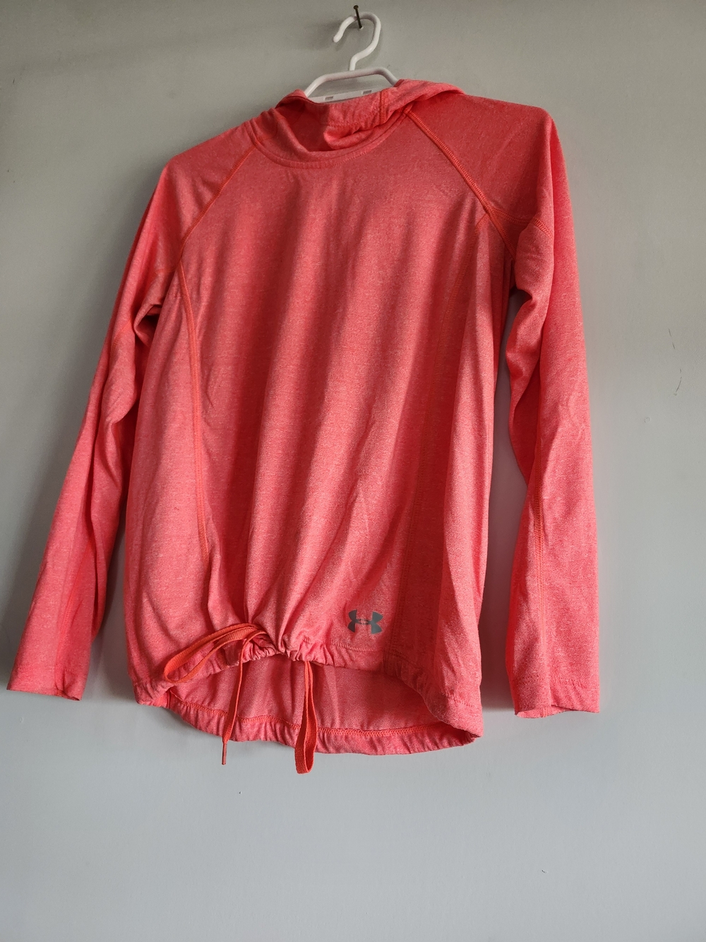 Under Armour Coral Pink Hooded Performance Pullover Top | Women's Small